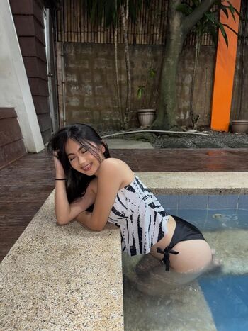 Full leaked Allysa amogues private onlyfans photo
