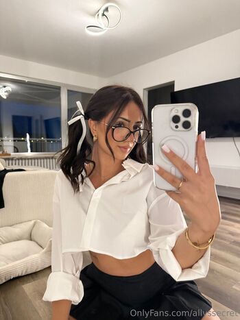 Full leaked Allyssecret private onlyfans photo