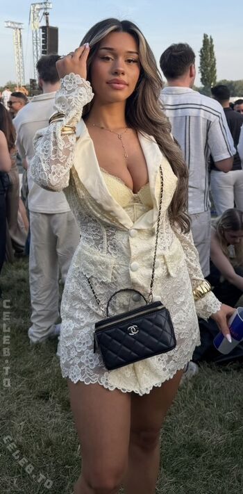 Full leaked Almira azemi private onlyfans photo