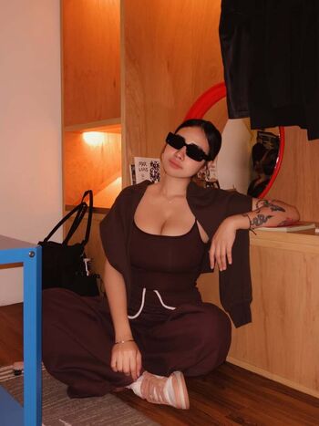 Full leaked Alyabroziouz private onlyfans photo