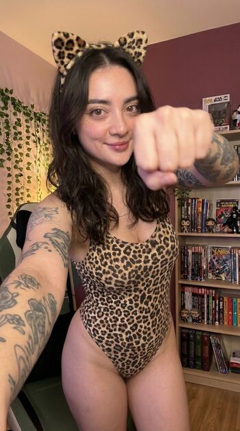 Full leaked Alyska  page private onlyfans photo