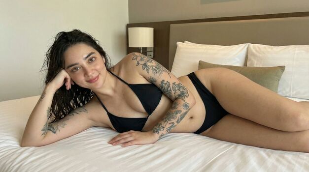 Full leaked Alyska  page private onlyfans photo