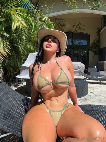 Amanda Nicole