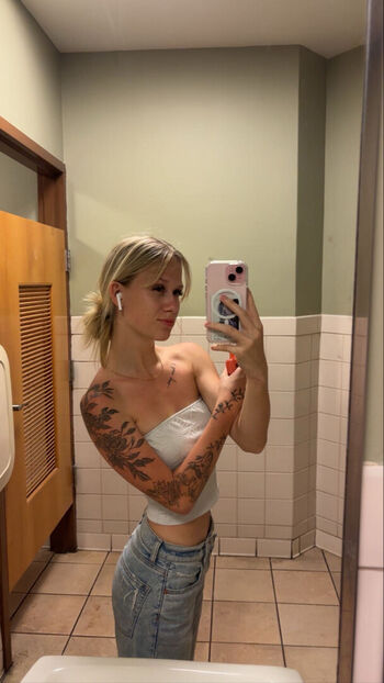 Full leaked Amanda roy private onlyfans photo