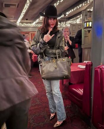 Full leaked Amanda shires private onlyfans photo