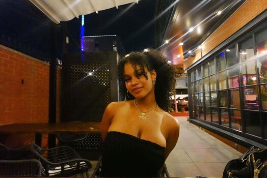 Full leaked Amara kioni private onlyfans photo