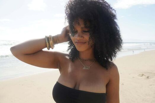 Full leaked Amara kioni private onlyfans photo