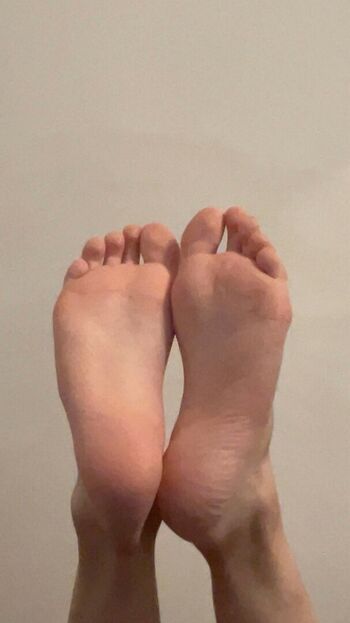 Amateur Foot Fetish Content