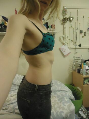 Full leaked Amateur girls page private onlyfans photo