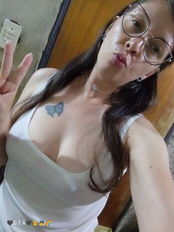 Full leaked Amateur girls private onlyfans photo