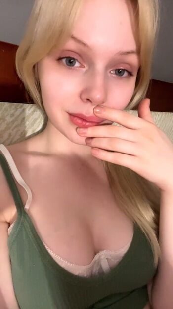 Full leaked Amateur streamers private onlyfans photo