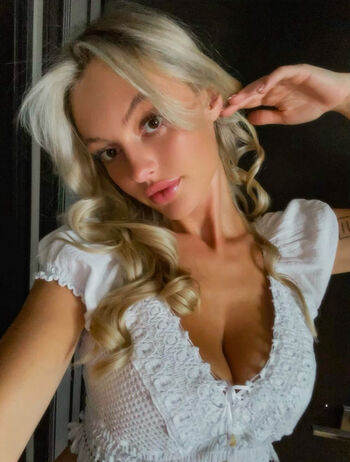 Full leaked Amb jess page private onlyfans photo