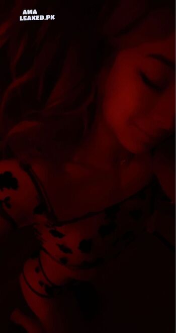 Full leaked Amber glenn page private onlyfans photo