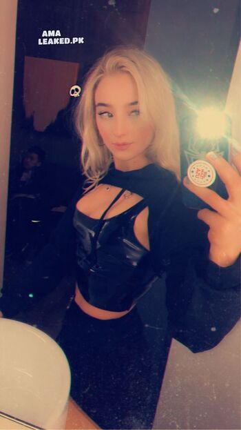 Full leaked Amber glenn private onlyfans photo