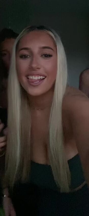 Full leaked Amber isabella private onlyfans photo