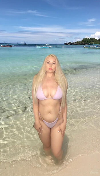 Full leaked Amber koltzow bastick private onlyfans photo