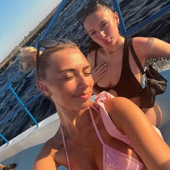 Full leaked Amelia marheineke private onlyfans photo