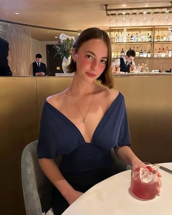 Full leaked Amelie manzoli  page private onlyfans photo