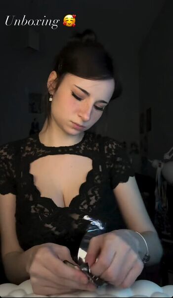 Full leaked Amelshia private onlyfans photo