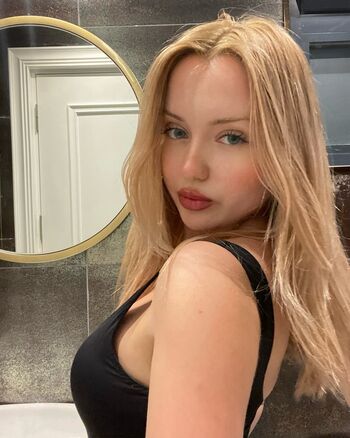 Full leaked Amine yavuz private onlyfans photo