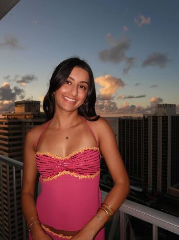 Full leaked Amira brar private onlyfans photo