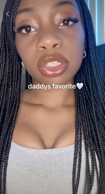 Full leaked Amiraakitt private onlyfans photo