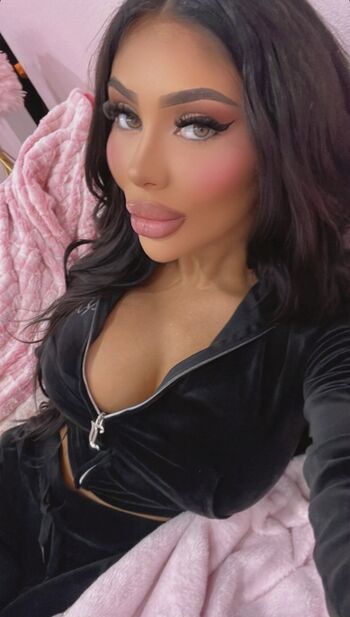 Full leaked Amiradoll page private onlyfans photo