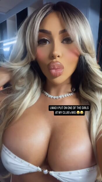 Full leaked Amiradoll private onlyfans photo