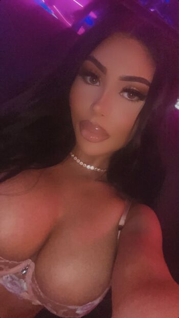 Full leaked Amiradoll private onlyfans photo