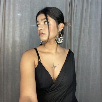 Full leaked Amisha mewada private onlyfans photo