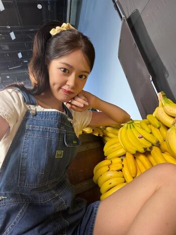 Full leaked An yujin page private onlyfans photo