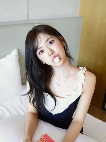 Full leaked An yujin private onlyfans photo