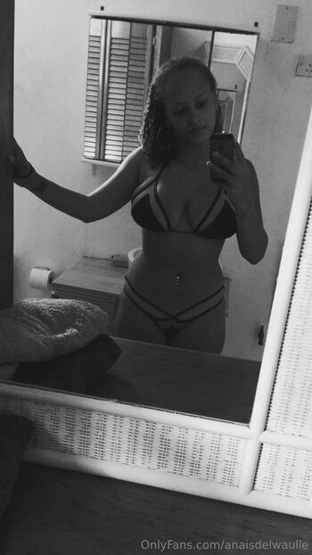 Full leaked Anais delwaulle page private onlyfans photo