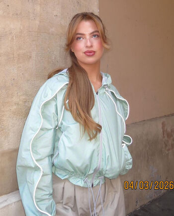 Full leaked Anais gallagher private onlyfans photo