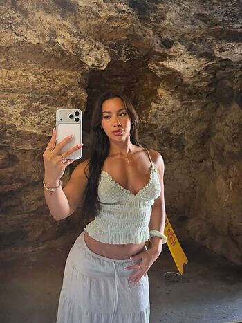 Full leaked Analis cruz page private onlyfans photo