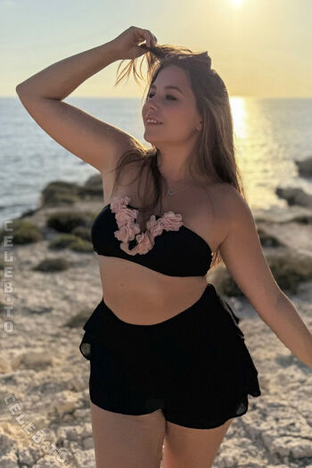 Anastasia_rose_official