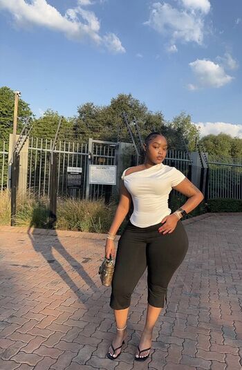 Full leaked Andiswa selepe private onlyfans photo