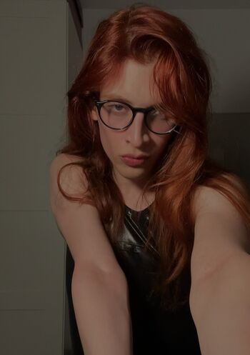 Full leaked Androgynoux boy private onlyfans photo