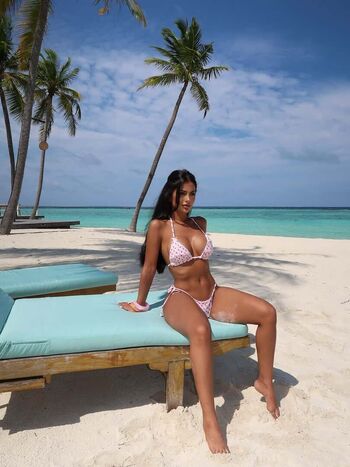 Full leaked Aneeqa farid private onlyfans photo