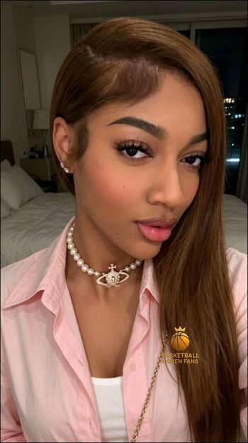 Full leaked Angel reese private onlyfans photo