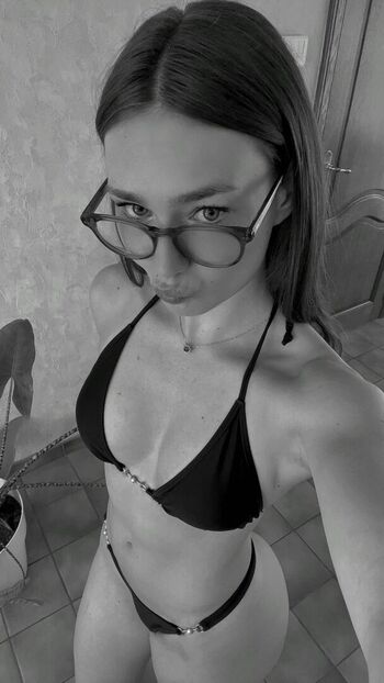 Full leaked Angelyouuu private onlyfans photo