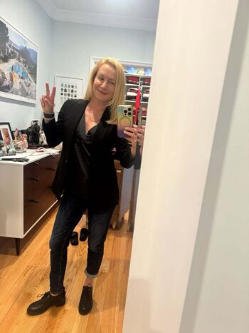 Angela Kinsey