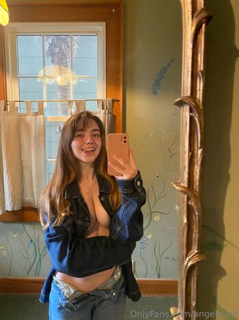 Full leaked Angelwoof private onlyfans photo