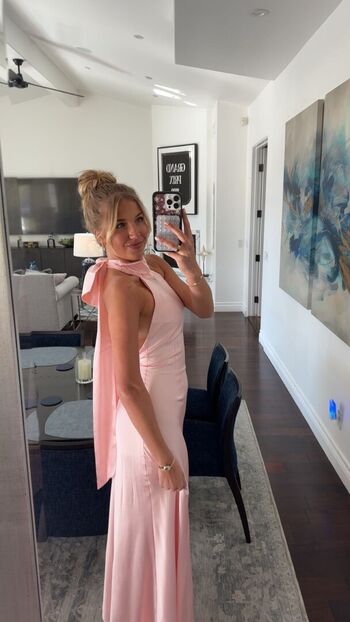 Full leaked Aniela leon page private onlyfans photo