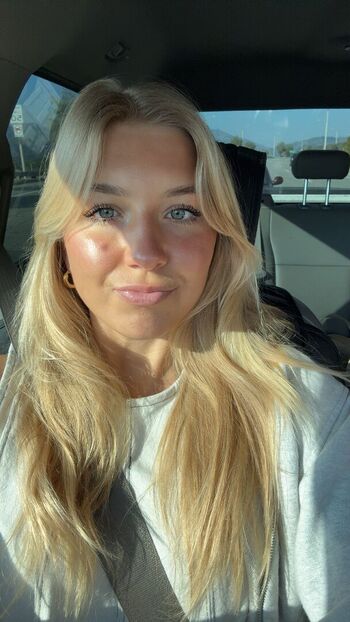 Full leaked Aniela leon page private onlyfans photo