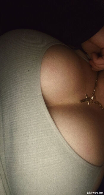 Full leaked Anika louise private onlyfans photo