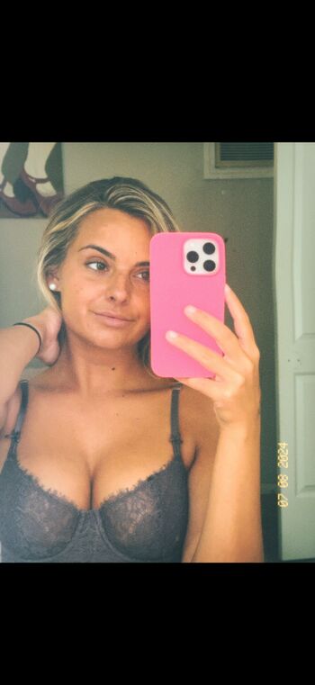 Full leaked Anikaaa private onlyfans photo