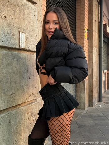 Full leaked Ann bucks private onlyfans photo