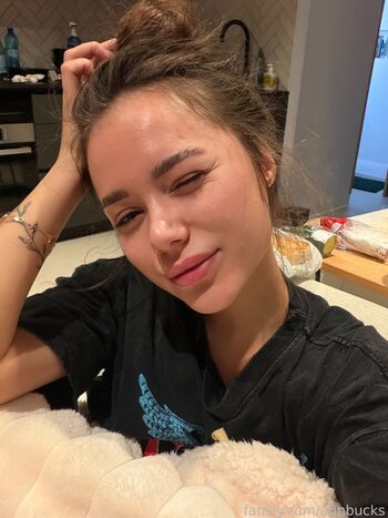 Full leaked Ann bucks private onlyfans photo