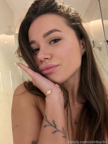 Full leaked Ann bucks private onlyfans photo